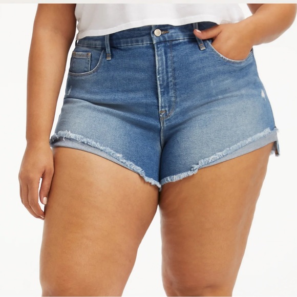 Good American Good Curve Short size 18 - Picture 10 of 13